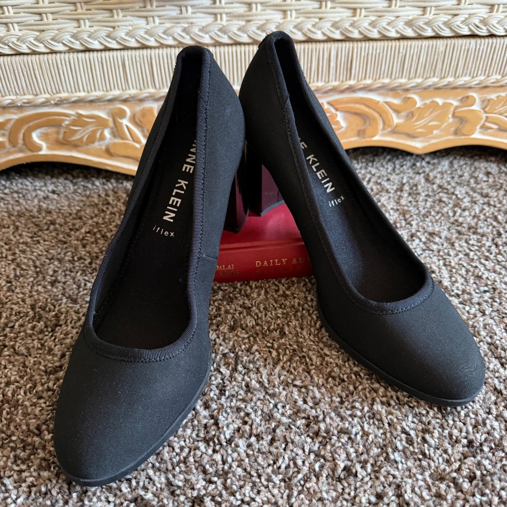 Anne Klein Carole iFlex Black Textile Block Heel Pumps Womens Size 9M AKCAROLE